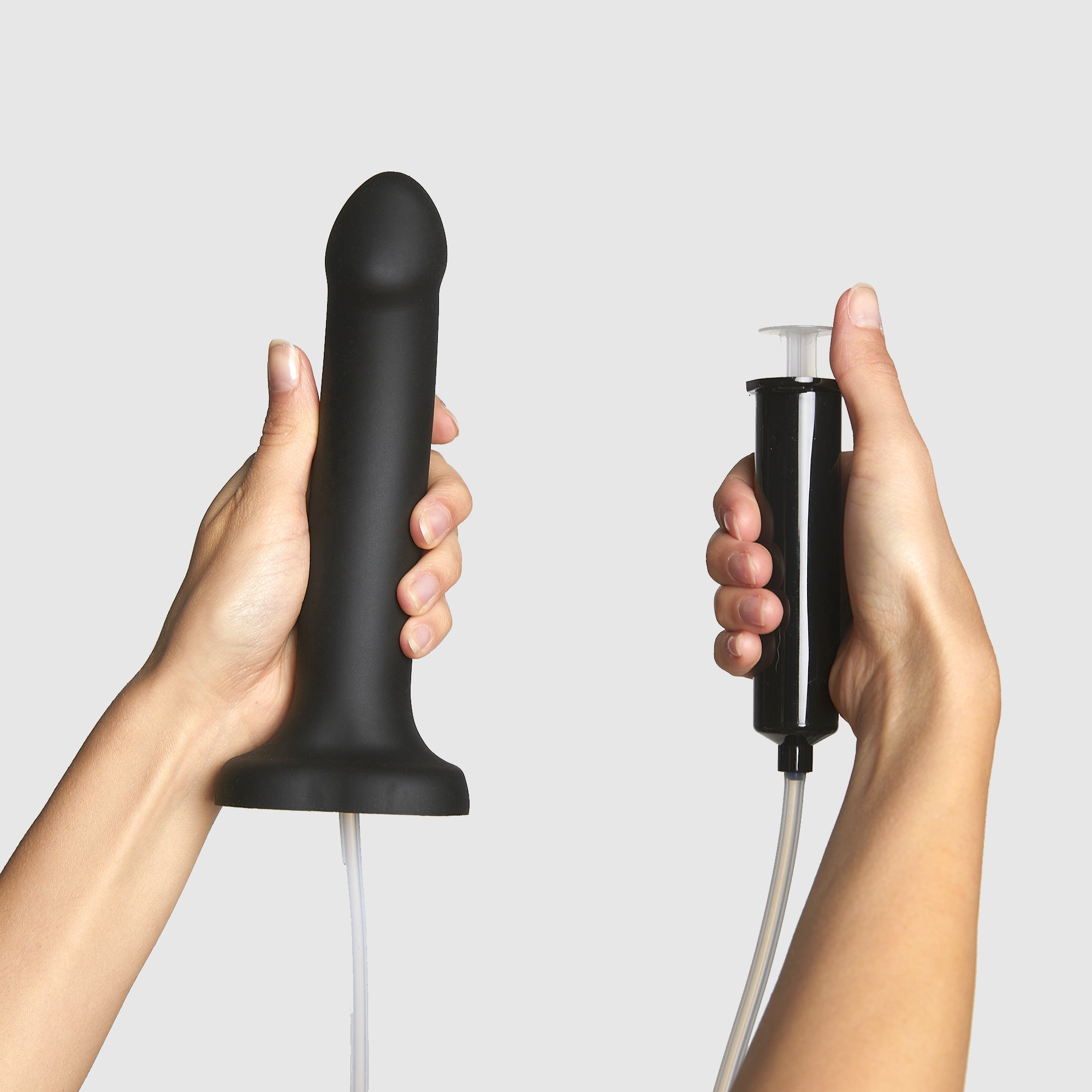 Spritzdildo-schwarz-strap-on-me